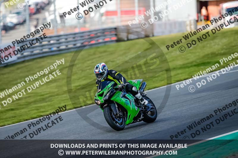 brands hatch photographs;brands no limits trackday;cadwell trackday photographs;enduro digital images;event digital images;eventdigitalimages;no limits trackdays;peter wileman photography;racing digital images;trackday digital images;trackday photos